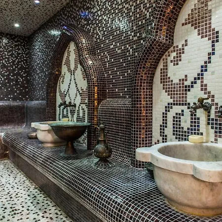 Atlantis D111 * بورغاس