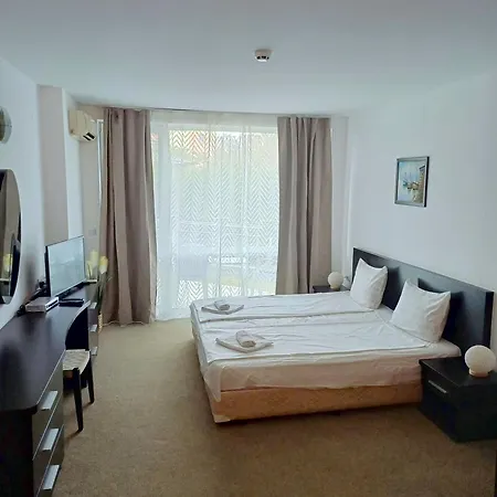 Atlantis D111 Apartment Burgas